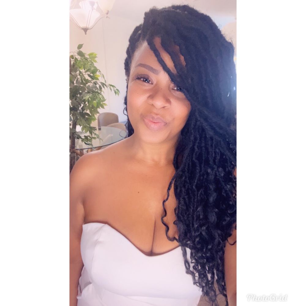 Meet your Posher, Renee